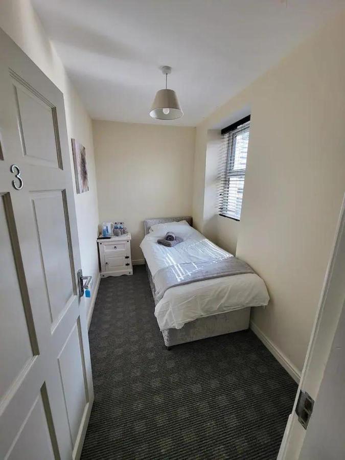 Dublin Packet - Single Room 3 Holyhead Eksteriør billede
